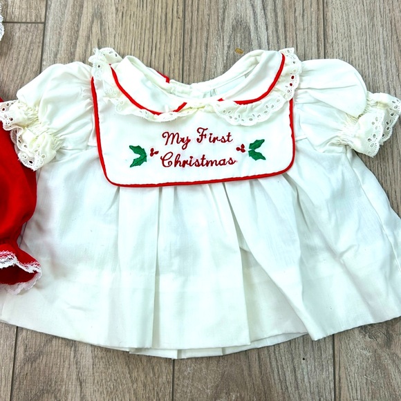 Set of 2 Vintage Baby’s First Christ Christmas dresses newborn 0-3 - Picture 3 of 9